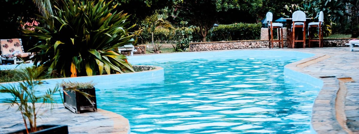 Benefits of Converting to a Saltwater Pool
