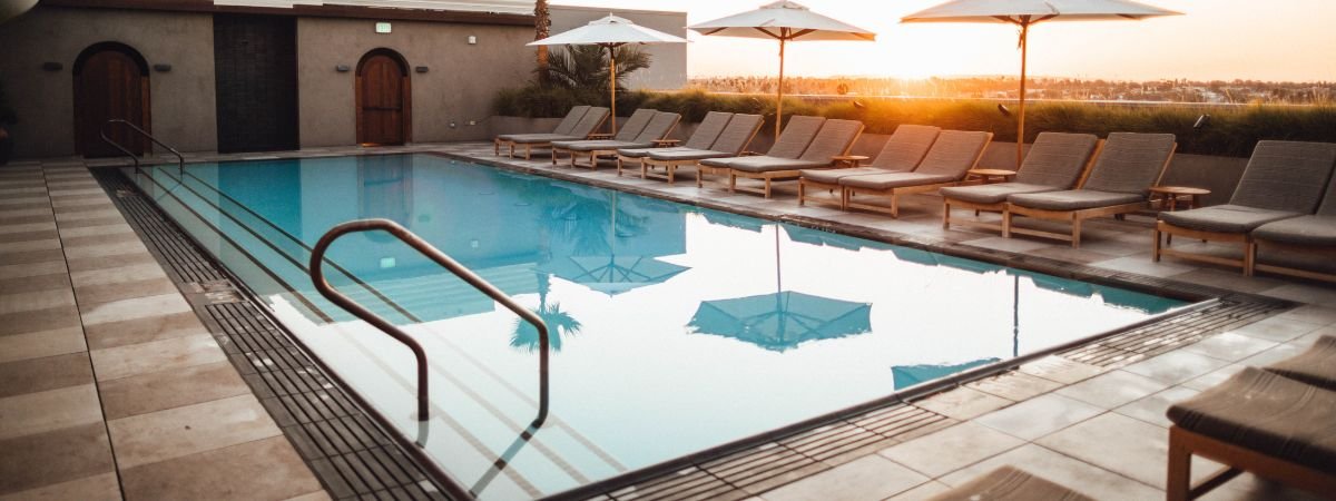 What Is a Traditional Pool