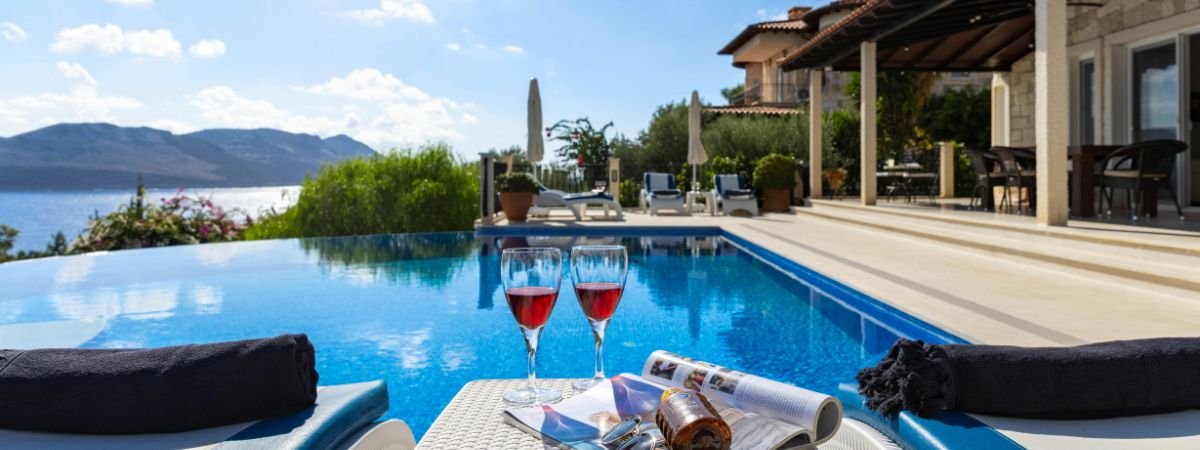 How to Prevent Cloudy Pool Water