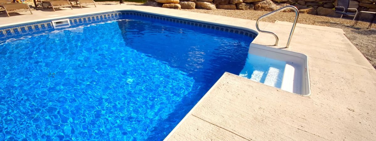 Take Off the Pool Cover and Store It Right