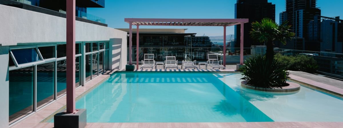 Daily Pool Cleaning Tasks