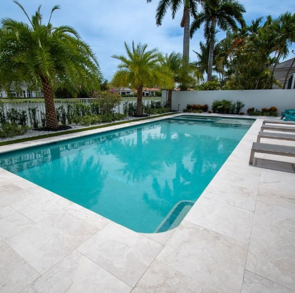 What Makes Boca Raton Pools Hard to Keep Clean