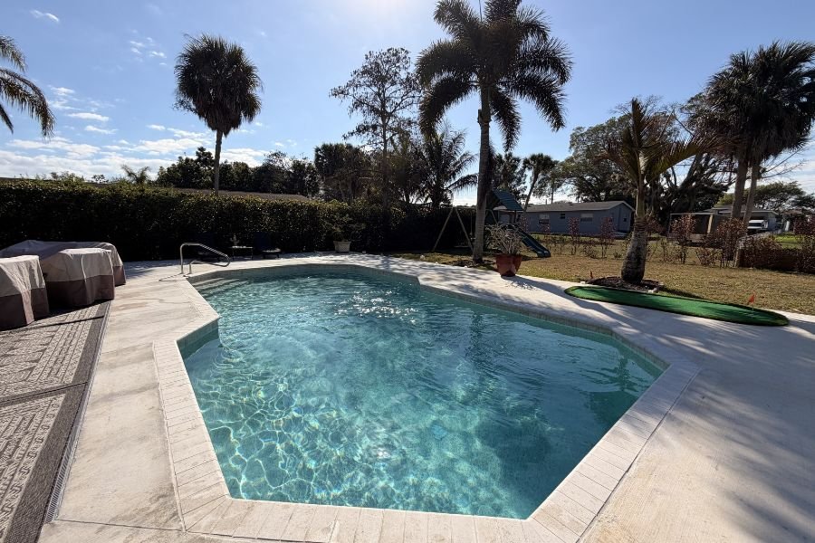Pool Leak Repair